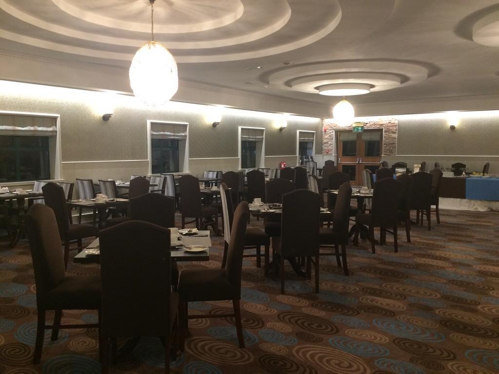 Mourne Country Hotel 뉴리 외부 사진
