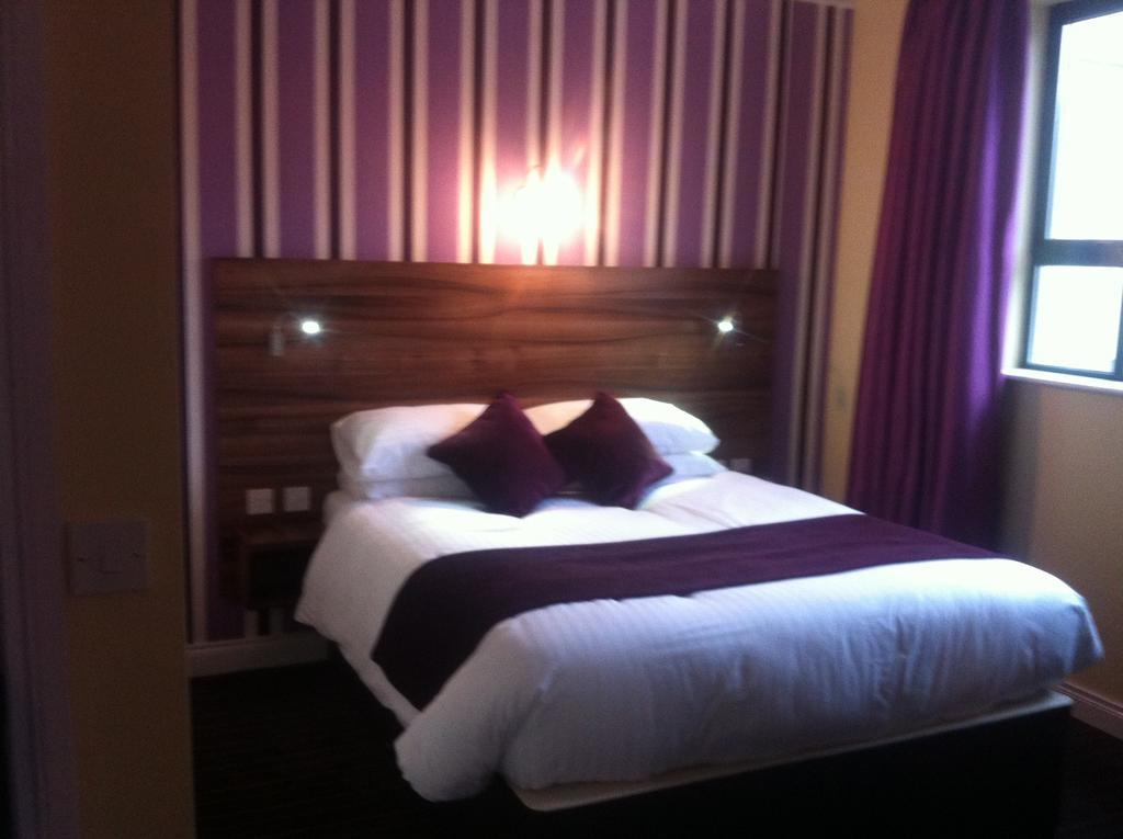 Mourne Country Hotel 뉴리 객실 사진